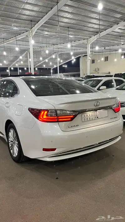 لكزس 2018 es350 شبه جديد 12