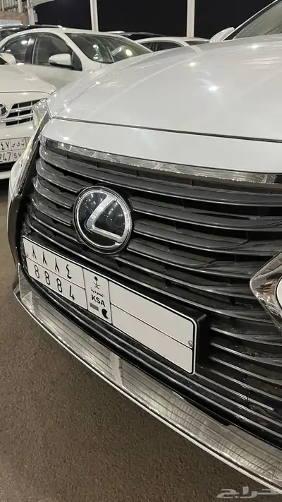 لكزس 2018 es350 شبه جديد 3