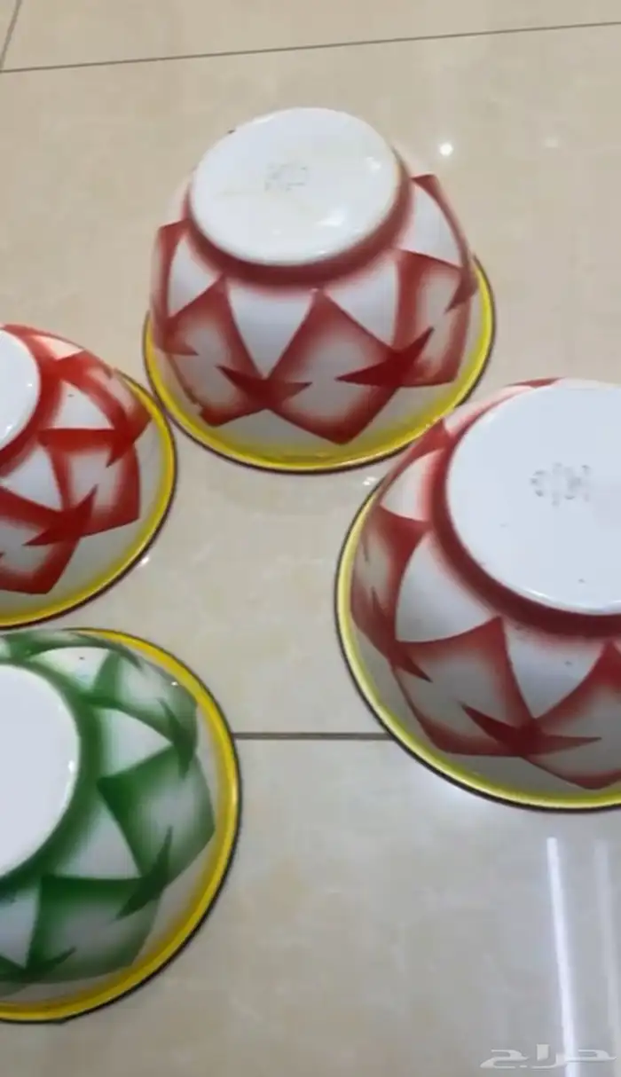 ملابس وميزب قديم ليوم التائسيس 1
