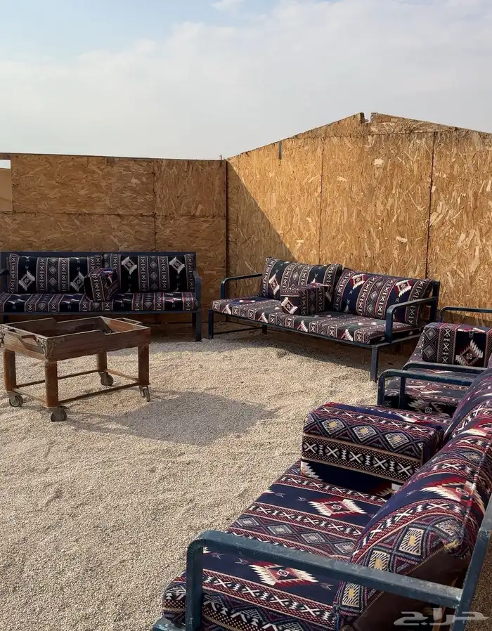 مخيم للبيع 2