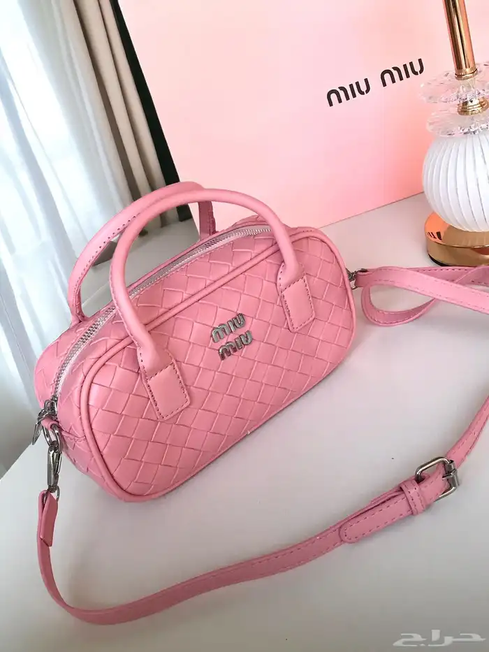 شنط ميوميو   كوتش بعدة احجام وعدة اشكال مع جميع الملحقات 37