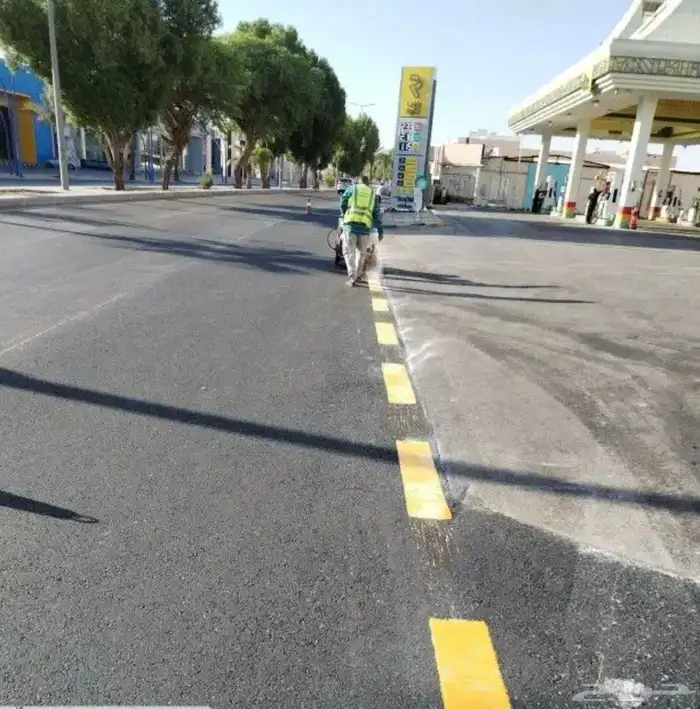 مقاول أسفلت جديد ومقشوط ومستخدم توريد وتنفيذ مع رش مادةMC1 7