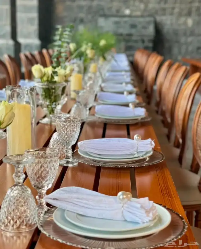 تاجير طاولة طعام 3