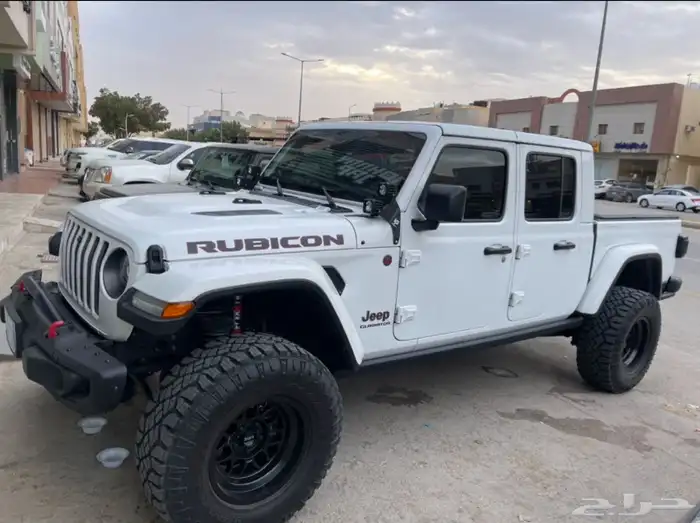 جيب قلاديتور حوض 2021 0