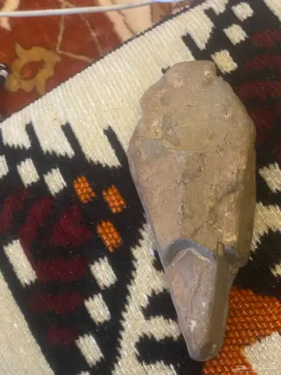 أثار وصخور قديمة 1