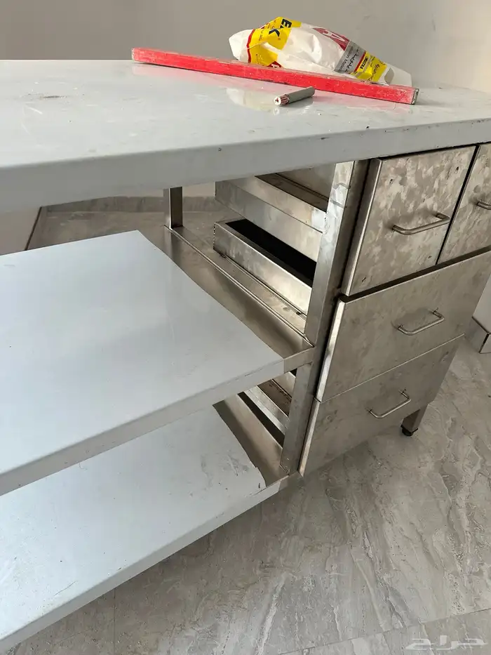 مداخن طاولات استانلس استيل 26