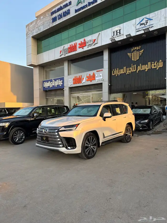 جيب لكزس LX600للايجار مكتب تأجير سيارات 0