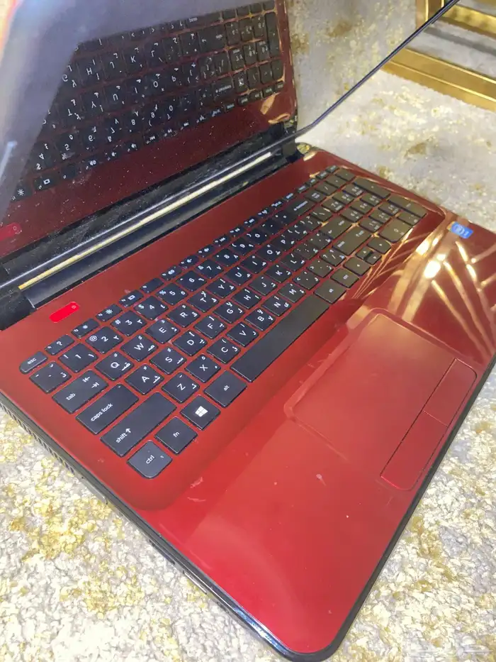 لابتوب من hp نظييف جدا لم يستعمل من 5 سنوات مع كامل ملحقاته 2