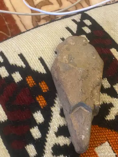 أثار وصخور قديمة 0