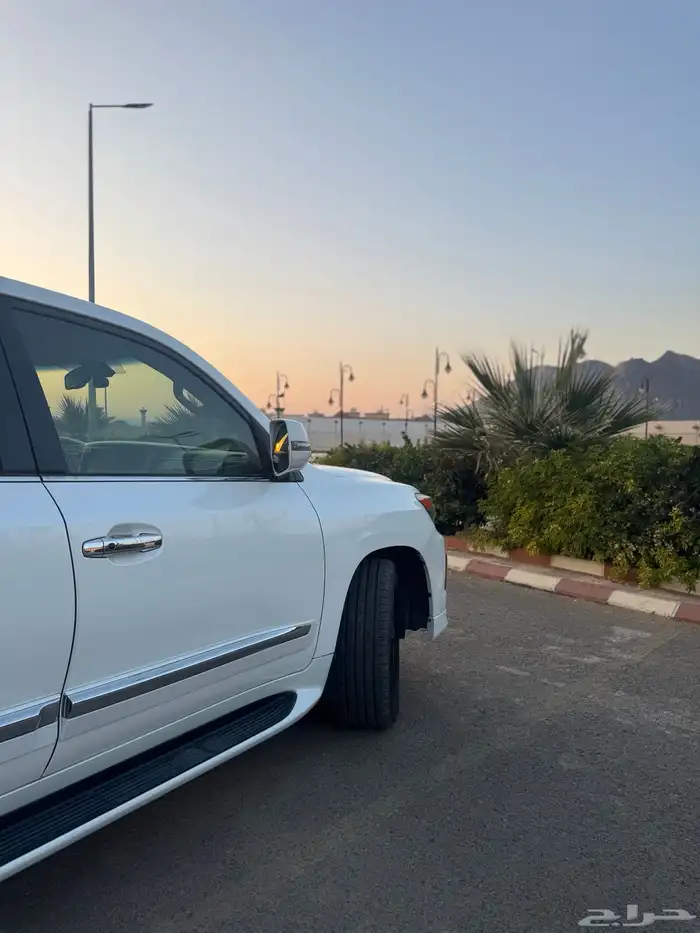 لكزس LX570 فل كامل سعودي 2014 تم البيع مباع 8