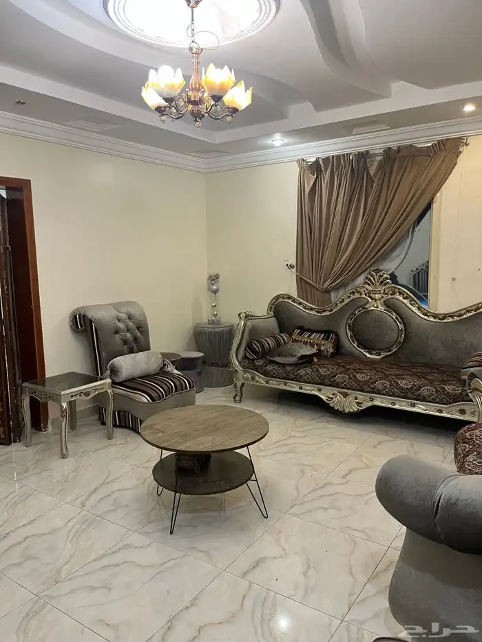 مجلس كامل لي البيع 0