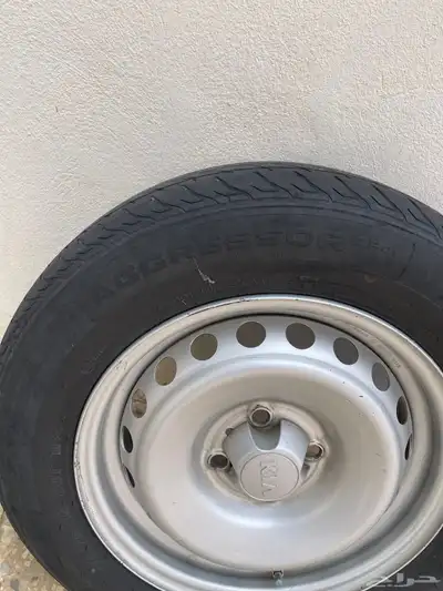 طقم جنوط وكفرات وكالة كيا ريو يارس و بجياس و صني اربع مسامير 0