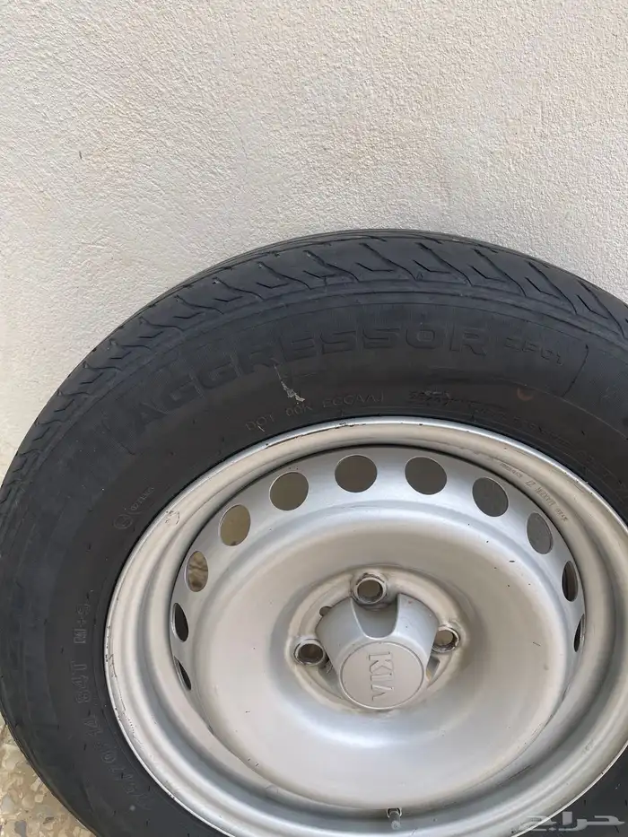 طقم جنوط وكفرات وكالة كيا ريو يارس و بجياس و صني اربع مسامير 0