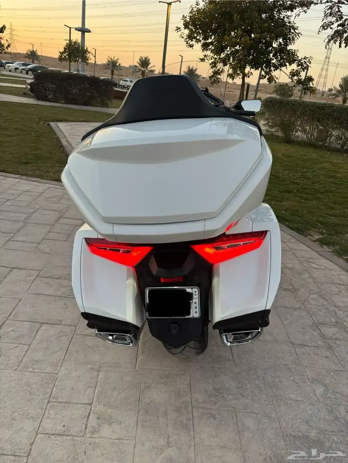 دباب هوندا قولدوينق 2022 25