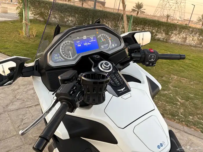 دباب هوندا قولدوينق 2022 52