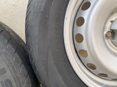 طقم جنوط وكفرات وكالة كيا ريو يارس و بجياس و صني اربع مسامير 9