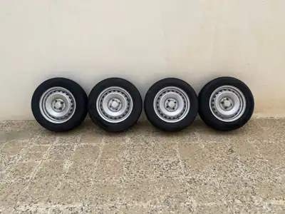 طقم جنوط وكفرات وكالة كيا ريو يارس و بجياس و صني اربع مسامير 15