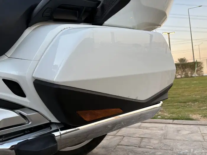 دباب هوندا قولدوينق 2022 74