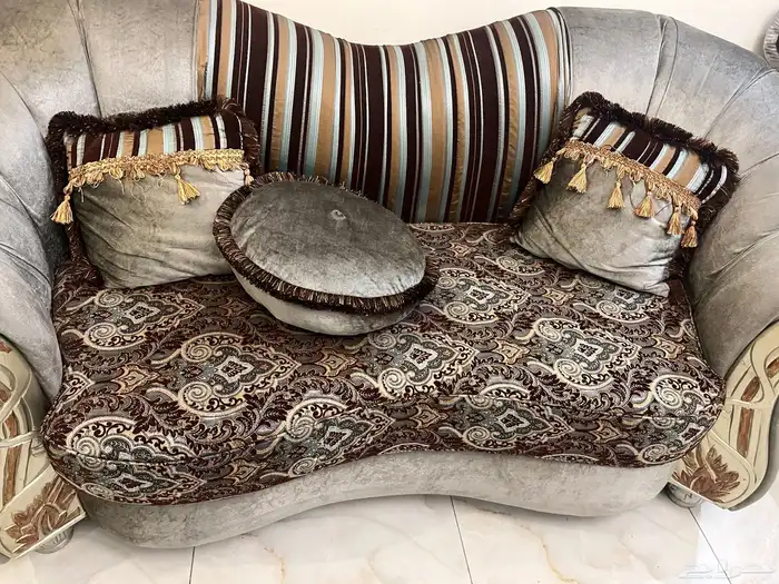 مجلس كامل لي البيع 2