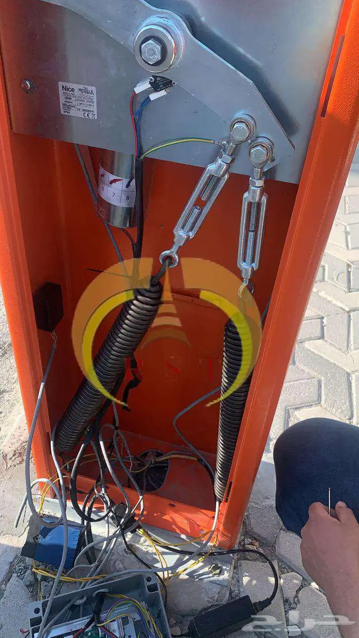 بوابه دخول وخروج سيارات حواجز مواقف gate barrier 4