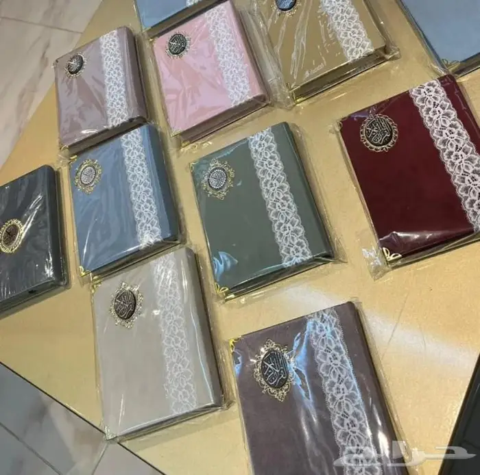 جملة أطقم سجاجيد وشراشف صلاة ومصاحف جملة الجملة 30