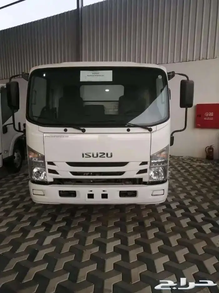 ايسوزو شاحنه -3 طن 4طن 5و6 طن 9 طن جميعها 2024 6