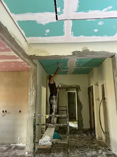 مشرف مباني ومشاريع خاصه 35