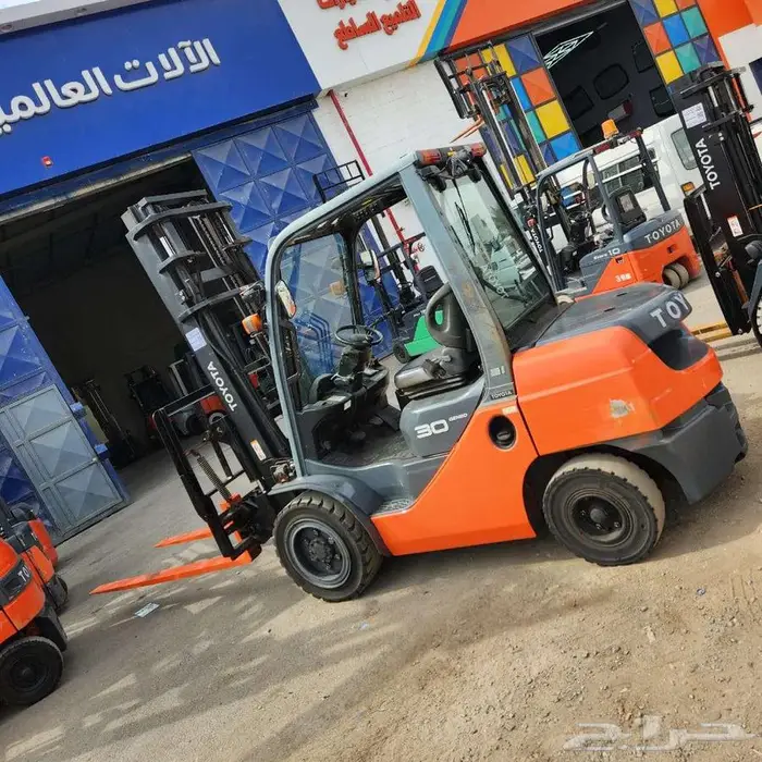 للبيع رافعات شوكية 8