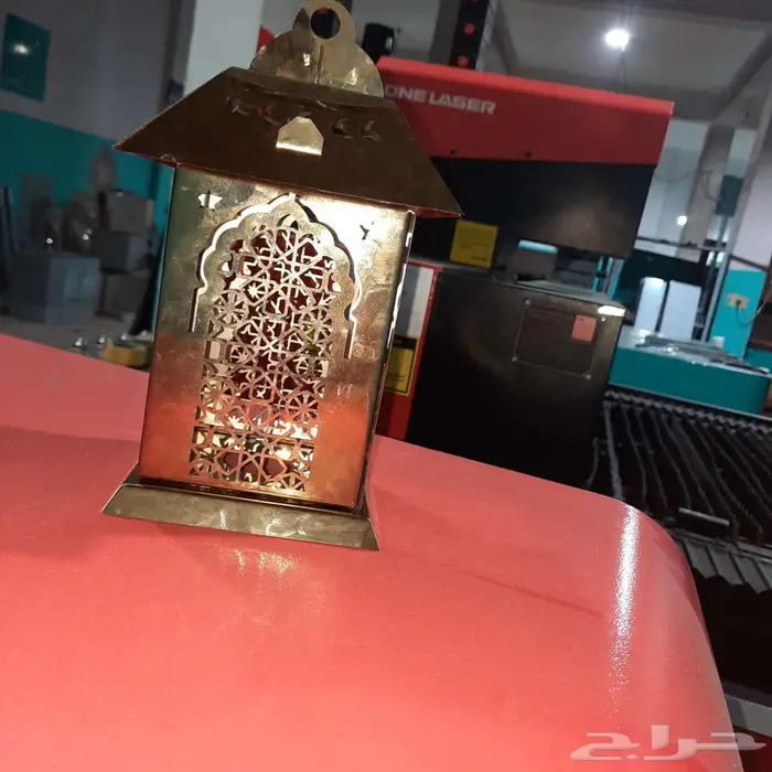 تصنيع معدني الأبواب والخزأن والديكورات الداخليه من الاستانلي 0