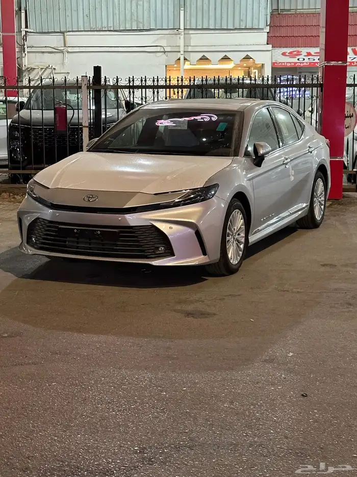 كامري 2025 LE سعودي بنزين 20