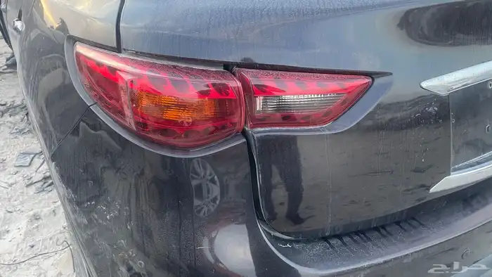QX70 2016قطع غيار فقط 21