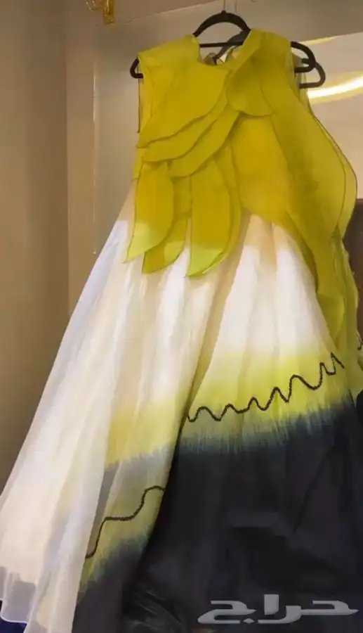 فستان للبيع قابل للتفاوض 0