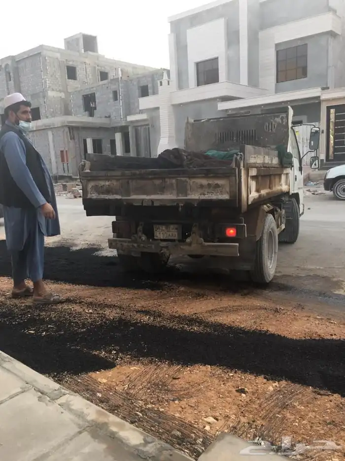 يوجد عمال زفلته 4