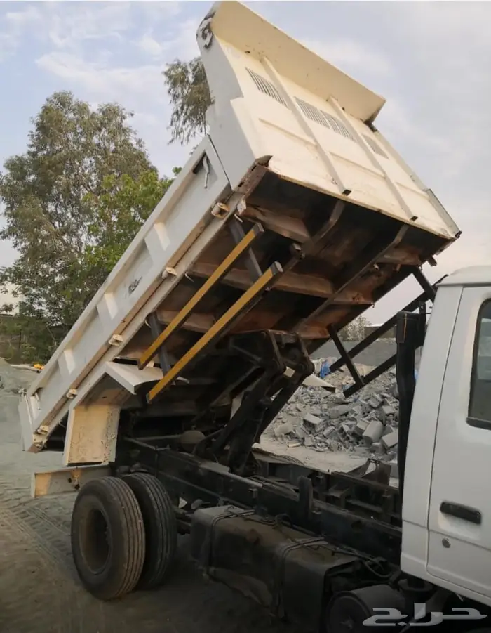 ديناقلاب ايسوزو 5طن موديل 92 3