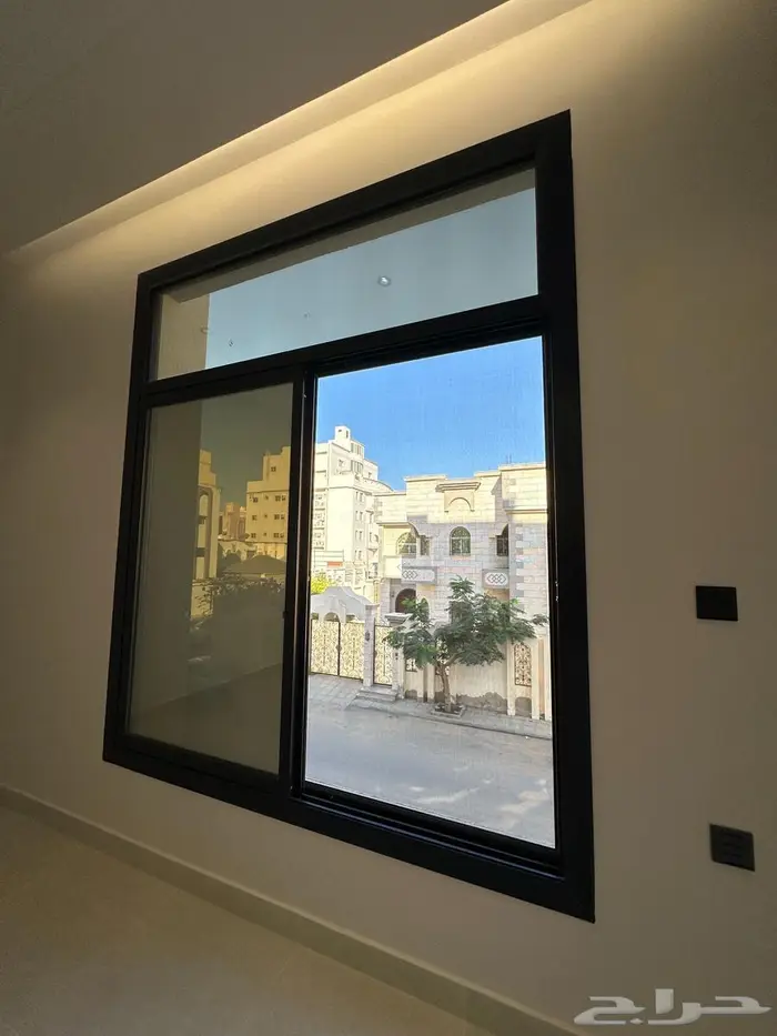 4 غرف 131 م موقع و تفصيل و تشطيب مميز جدا 14