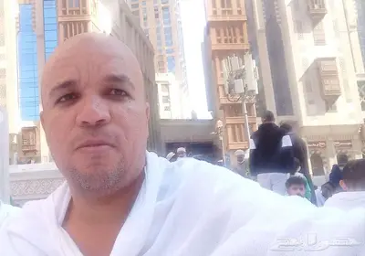 قارئ للقران الكريم ترتيلا وتجويدا ولدي صوت حسن ابحث عن مسجد 0
