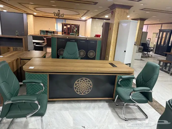 مكاتب اخضر مكتب مدير مكاتب جلد كنب جلد كراسي لون اخضر 14