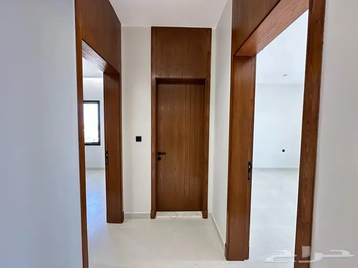 4 غرف 131 م موقع و تفصيل و تشطيب مميز جدا 7