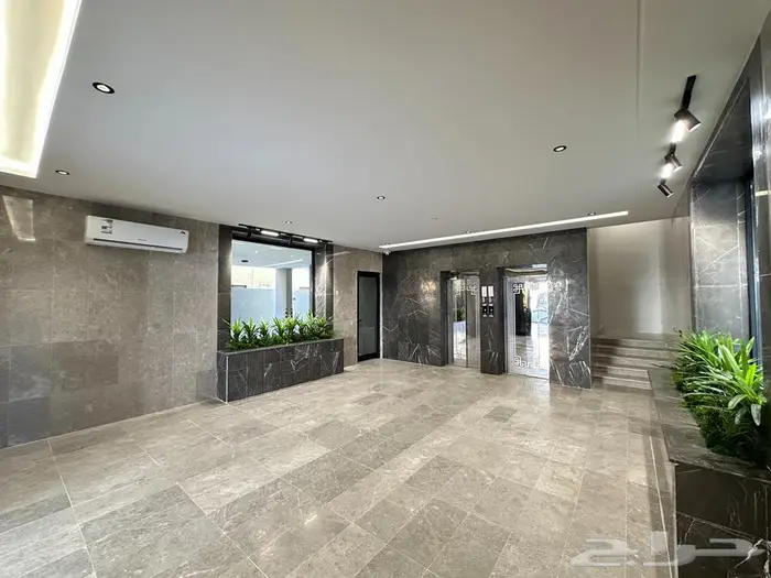 4 غرف 131 م موقع و تفصيل و تشطيب مميز جدا 18