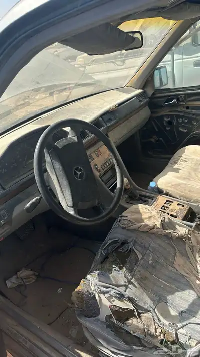 للبيع قطع غيار مرسيدس بطه موديل 91 تشليح 1