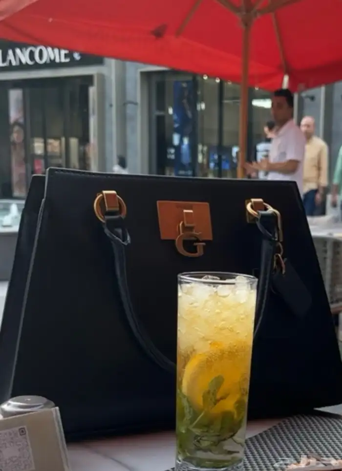 شنطة ج س جديدة ونظيفة والله مافيها اي عيوب او خدش 0