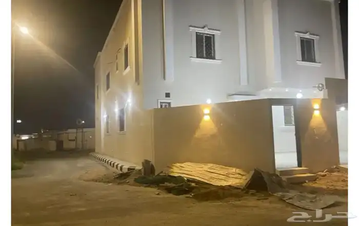 فله فاخره للبيع4 شوارع حي الواسط 3