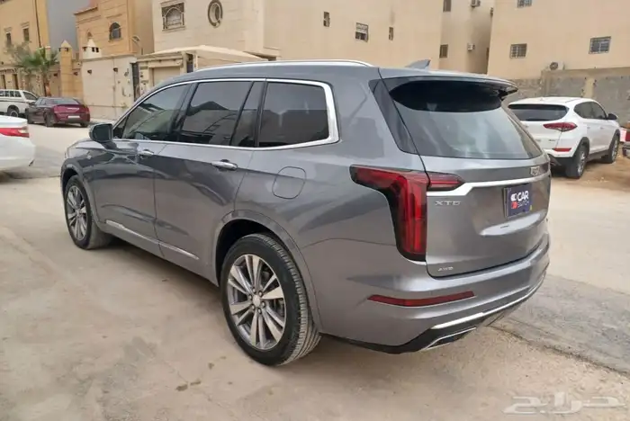 كاديلاك XT6 فل كامل 6