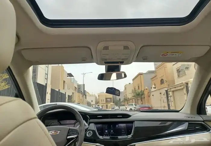 كاديلاك XT6 فل كامل 14