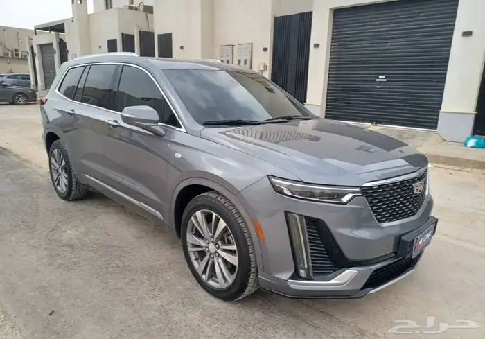 كاديلاك XT6 فل كامل 2