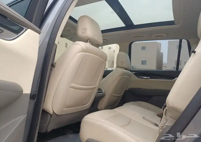 كاديلاك XT6 فل كامل 13