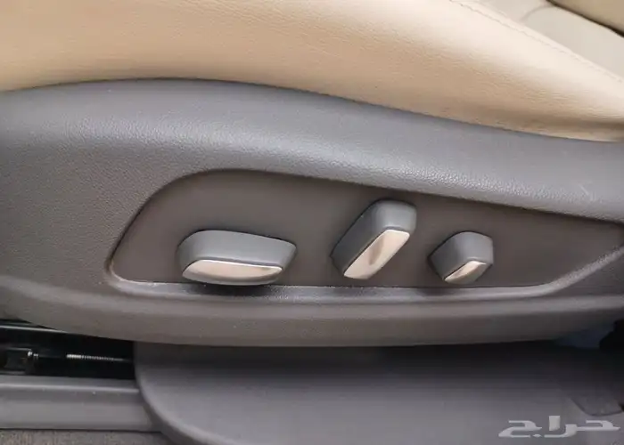 كاديلاك XT6 فل كامل 24