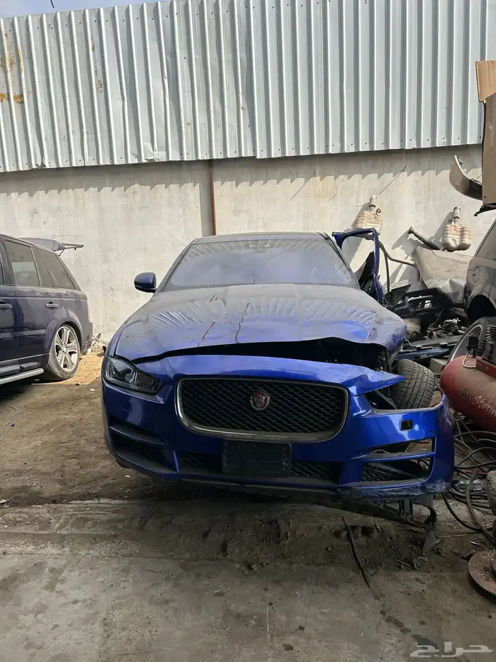 جاكوار xe Jaguar 8