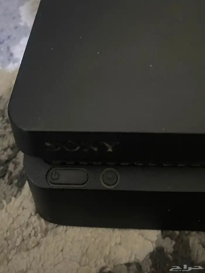 للبيع سوني 4 نظيف مع شريط GTA التواصل واتس اب 3