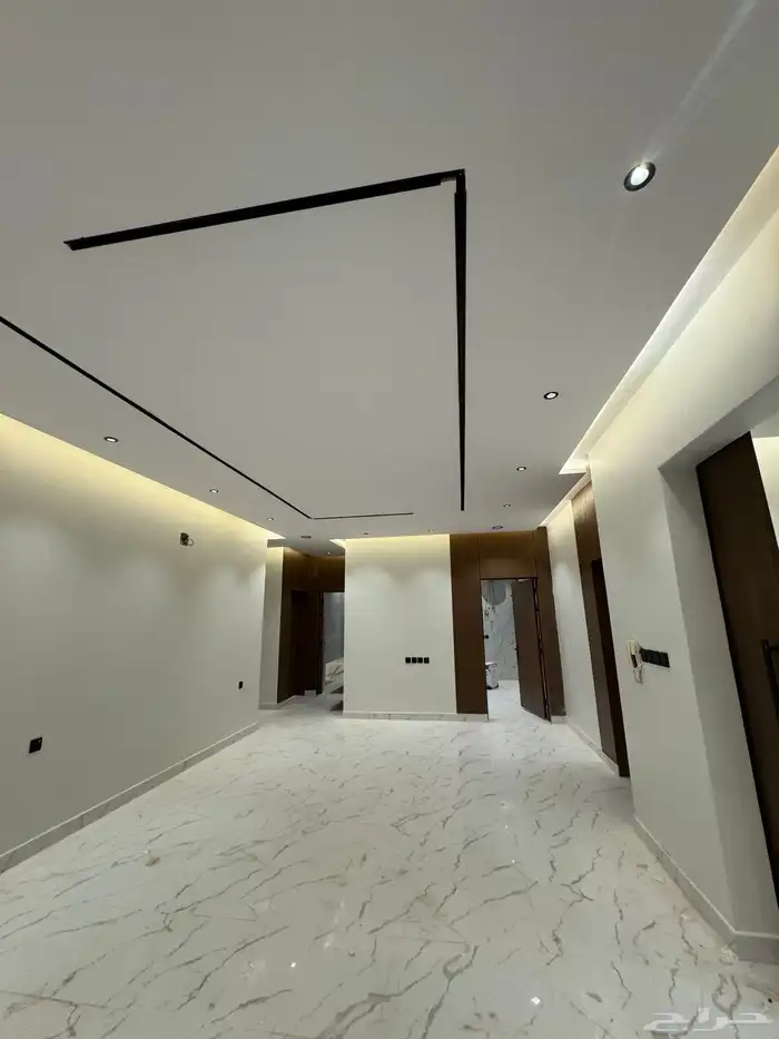 شقة تمليك للبيع حي السعادة أدوار وفلل سكنية قريب محطة القطار 0